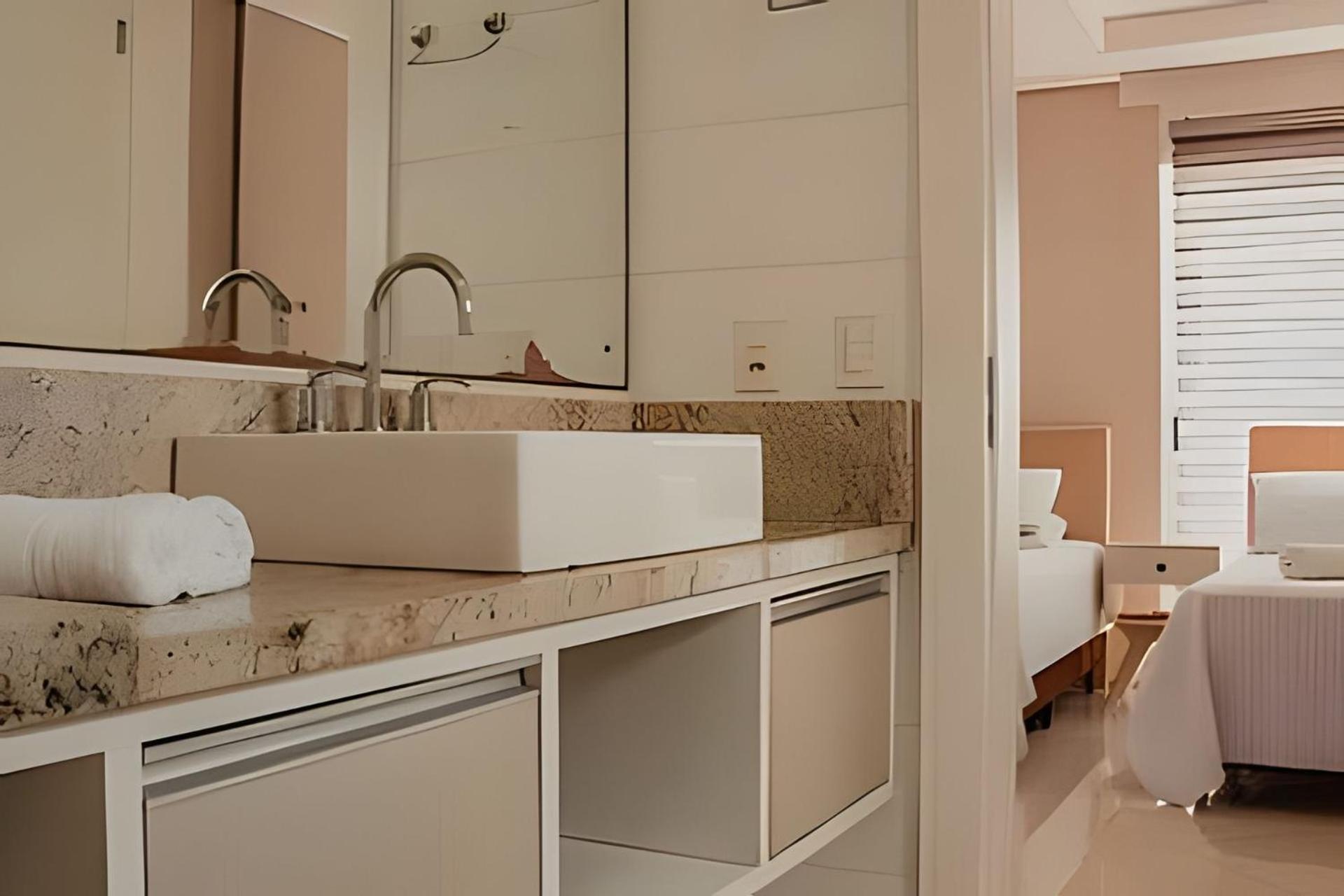 Sobrado Com 5 Suite 1 Quarto Piscina Churraqueira Ar Ate 20 Hospede Foz do Iguacu Ngoại thất bức ảnh