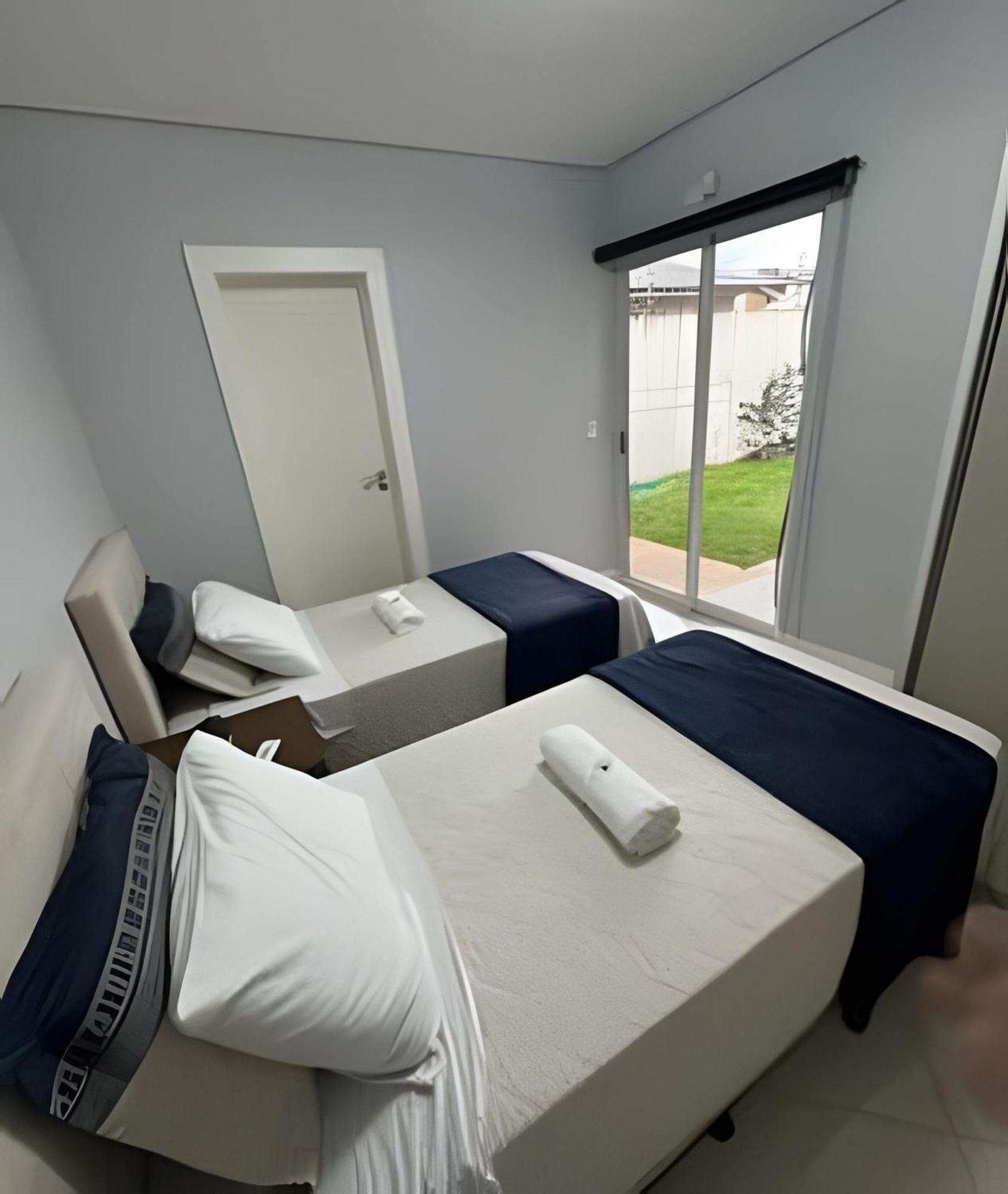 Sobrado Com 5 Suite 1 Quarto Piscina Churraqueira Ar Ate 20 Hospede Foz do Iguacu Ngoại thất bức ảnh