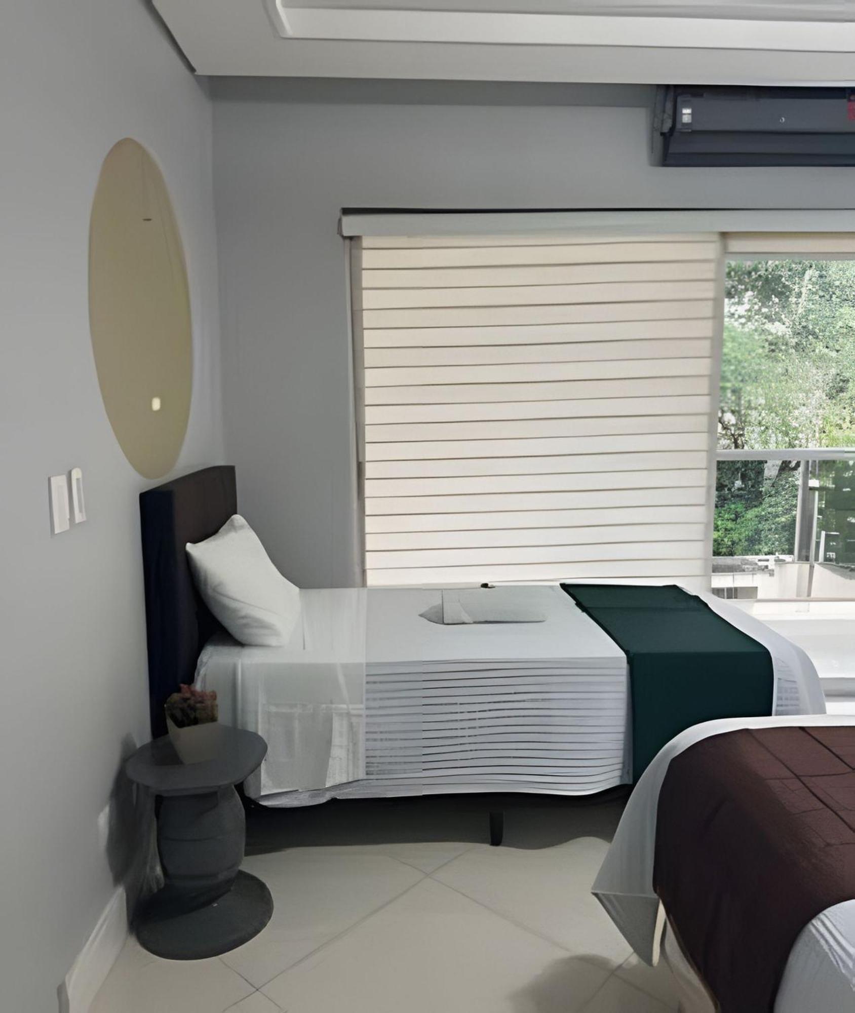 Sobrado Com 5 Suite 1 Quarto Piscina Churraqueira Ar Ate 20 Hospede Foz do Iguacu Ngoại thất bức ảnh
