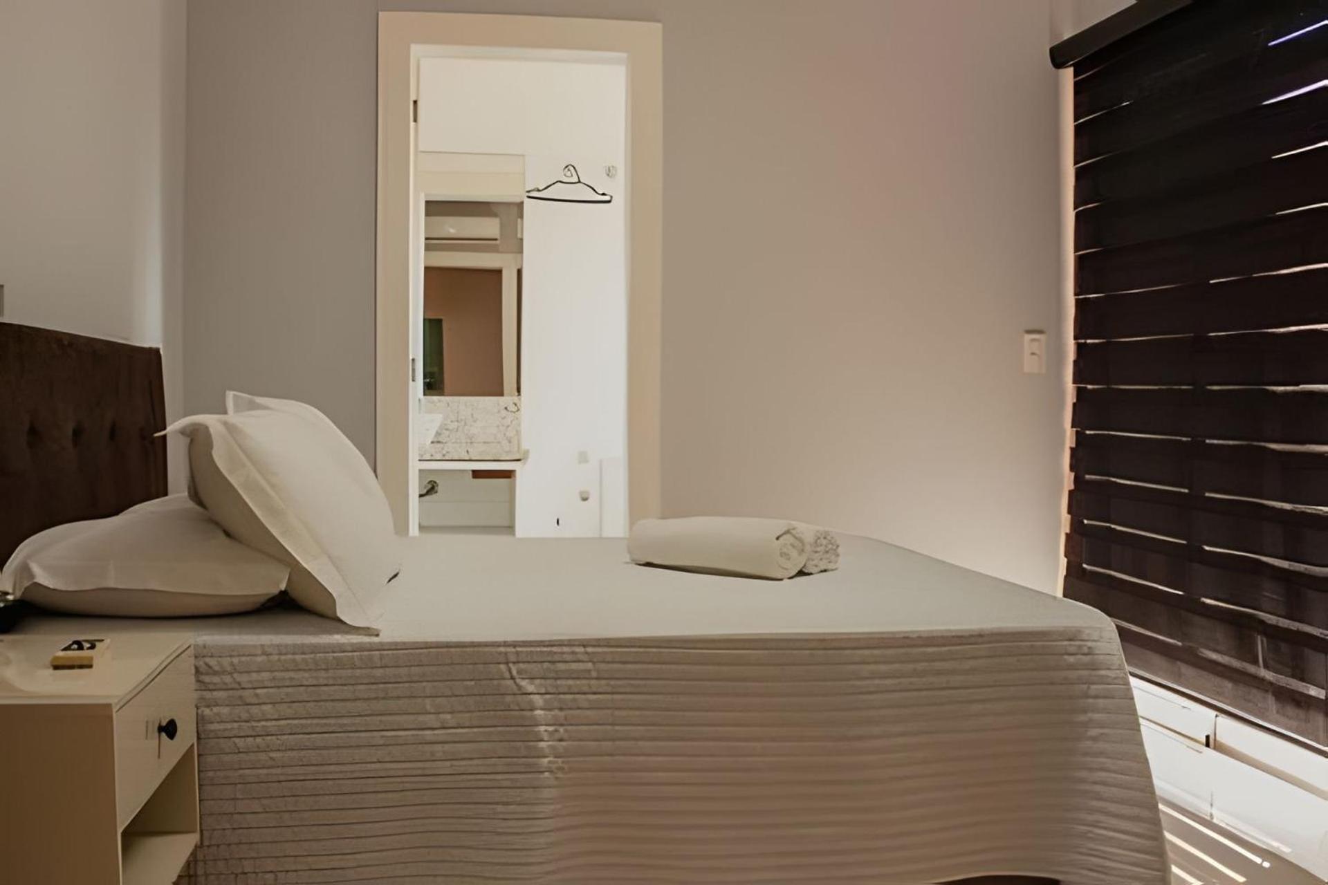 Sobrado Com 5 Suite 1 Quarto Piscina Churraqueira Ar Ate 20 Hospede Foz do Iguacu Ngoại thất bức ảnh
